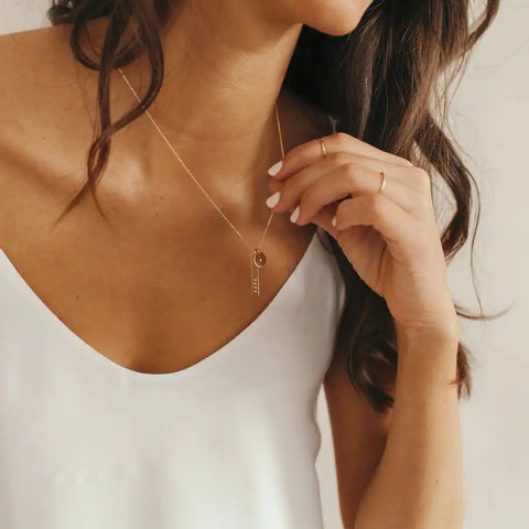 Mama & Co Bar Necklace